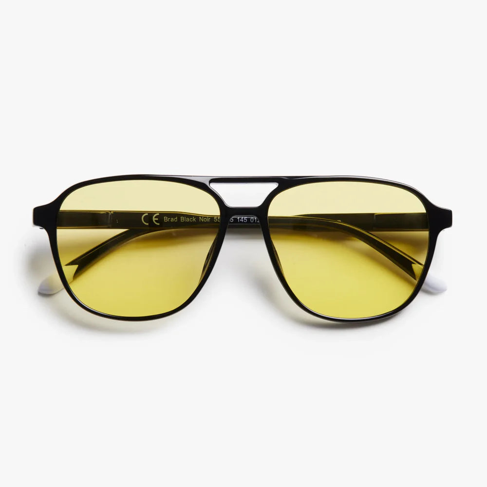 Brad Glossy Amber - Black Noir