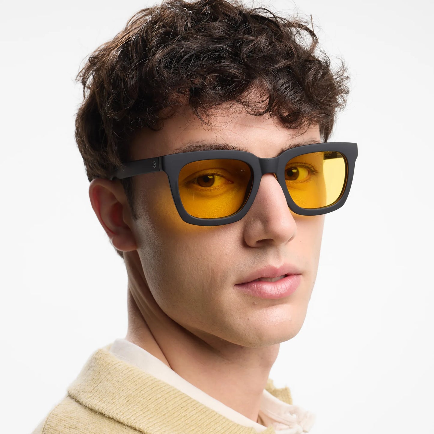 Max Matte Amber - Color: Black Noir