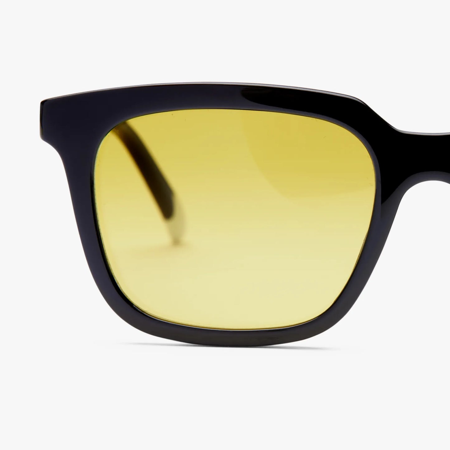 Holly Glossy Amber - Black Noir
